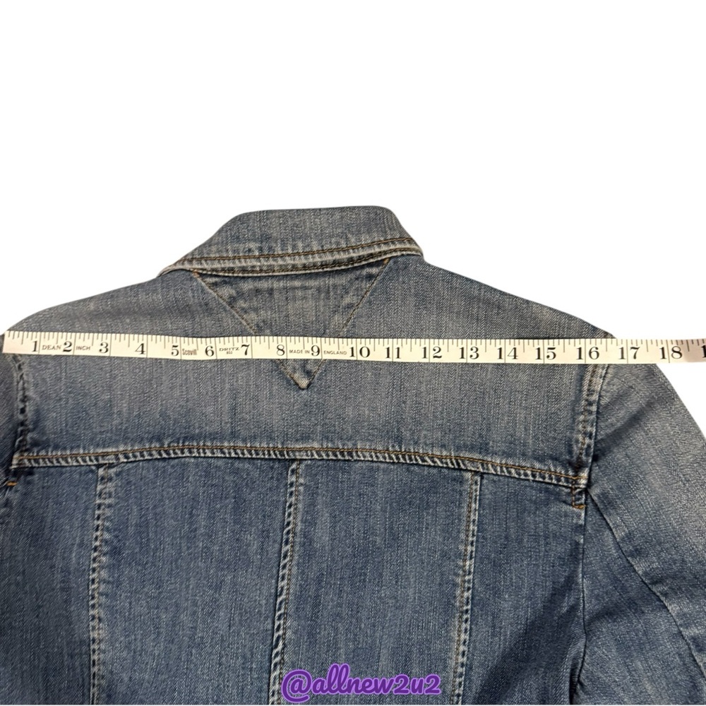 New Vintage Tommy Hilfiger Embellished Tailored Medium Wash Denim Jacket - Picture 15 of 16
